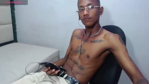 Snapshot of man_san11 chatting on 01-07-25, 03:23 man_san11 online show from 01-07-25, 03:23