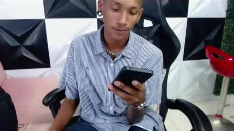 Snapshot of man_san11 chatting on 02-21-25, 03:43 man_san11 online show from 02-21-25, 03:43