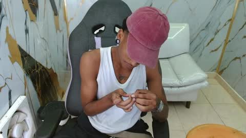 man_sant11 online show from 04-06-26, 05:47