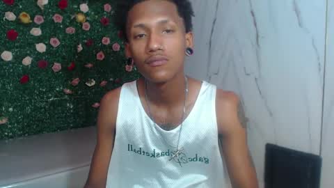 Snapshot of man_sant11 chatting on 05-25-26, 03:18 man_sant11 online show from 05-25-26, 03:18