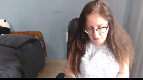 Snapshot of mandarinka28 chatting on 07-02-26, 06:19 mandarinka28 online show from 07-02-26, 06:19