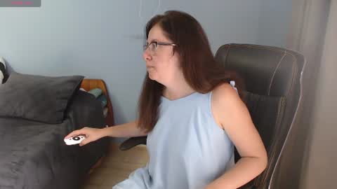 Snapshot of mandarinka28 chatting on 07-14-26, 07:57 mandarinka28 online show from 07-14-26, 07:57