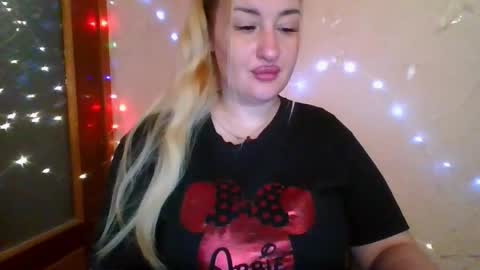 Snapshot of mandy_belcher chatting on 10-12-25, 02:05 Mandy online show from 10-12-25, 02:05