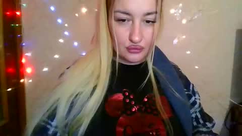 Snapshot of mandy_belcher chatting on 12-03-25, 10:02 Mandy online show from 12-03-25, 10:02