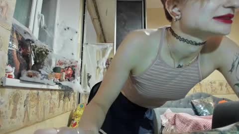 Snapshot of mandyshine chatting on 10-04-25, 03:43 Mandy online show from 10-04-25, 03:43