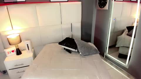 Snapshot of manellyksparklee chatting on 09-12-25, 02:28 manellyksparklee online show from 09-12-25, 02:28