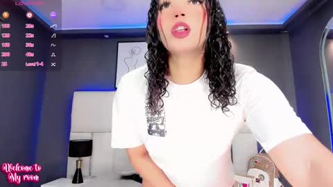 Snapshot of manellyksparklee chatting on 11-06-25, 02:07 manellyksparklee online show from 11-06-25, 02:07