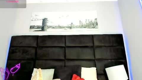 manellyksparklee online show from 07-21-26, 04:37