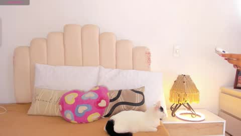 Snapshot of manelyk_10 chatting on 11-05-25, 07:25 online show from 11-05-25, 07:25