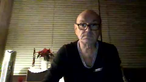 Snapshot of manes5858 chatting on 11-24-25, 10:53 manes5858 online show from 11-24-25, 10:53