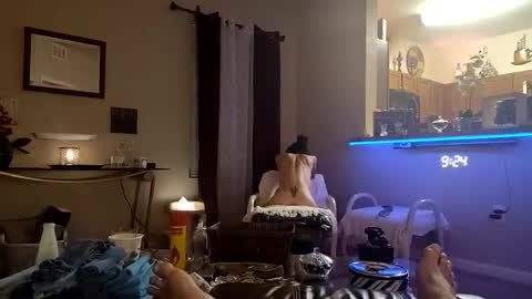 Snapshot of maniak_paraphiliacz chatting on 01-12-25, 02:24 Jan and Man online show from 01-12-25, 02:24