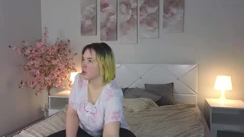 Snapshot of manic_pixie_ chatting on 02-05-25, 11:02 manic_pixie_ online show from 02-05-25, 11:02