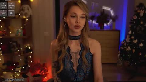 Snapshot of manifreyja chatting on 01-05-26, 08:01 Amelie online show from 01-05-26, 08:01