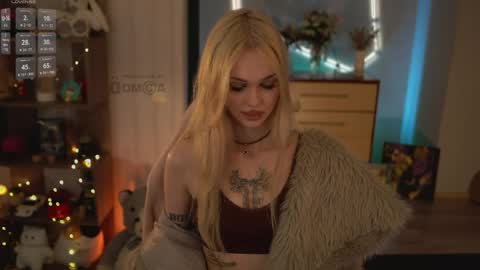 Amelie online show from 04-10-26, 08:02