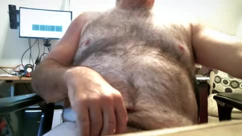 Snapshot of manleg439 chatting on 07-22-26, 04:32 manleg439 online show from 07-22-26, 04:32