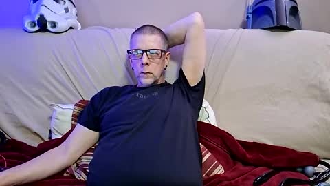 Dickinabox online show from 11-22-25, 05:28