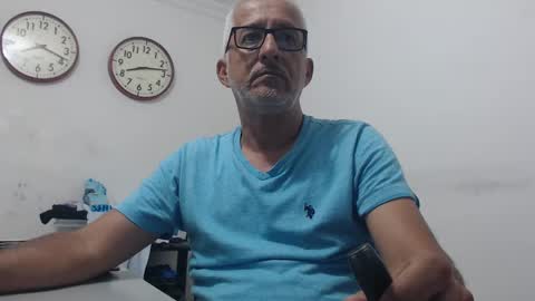 Manolito online show from 03-03-25, 01:10