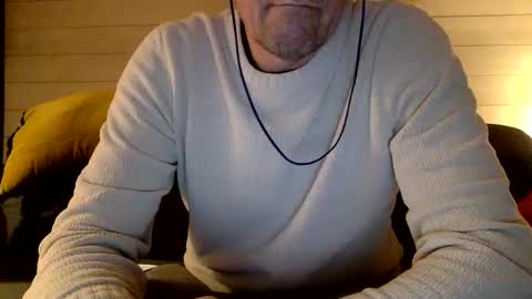 Snapshot of manpower2012 chatting on 03-02-25, 10:48 Manpo online show from 03-02-25, 10:48