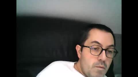 Snapshot of manu5933 chatting on 12-04-24, 12:36 manu5933 online show from 12-04-24, 12:36