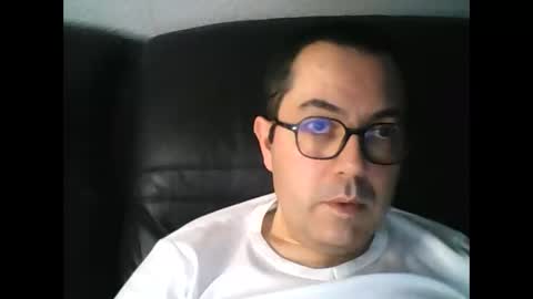 Snapshot of manu5933 chatting on 01-04-25, 03:49 manu5933 online show from 01-04-25, 03:49