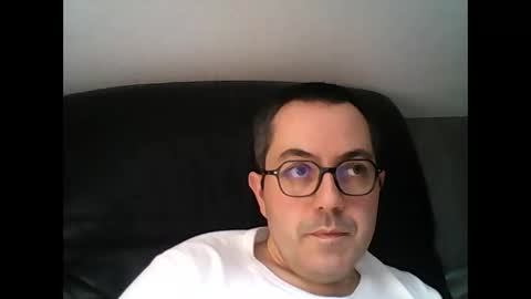 Snapshot of manu5933 chatting on 02-07-25, 01:22 manu5933 online show from 02-07-25, 01:22