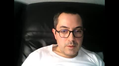 Snapshot of manu5933 chatting on 02-08-25, 04:04 manu5933 online show from 02-08-25, 04:04