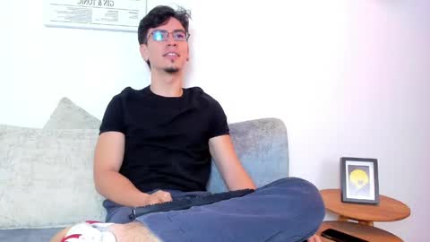 Snapshot of manu_ferx chatting on 03-18-26, 12:30 manu online show from 03-18-26, 12:30