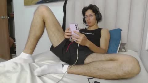 Manuel online show from 04-06-26, 03:37