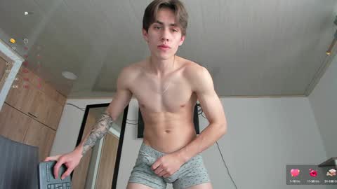 Snapshot of manucute_23_ chatting on 12-18-24, 03:00 manucute 23 online show from 12-18-24, 03:00