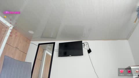 Snapshot of manucute_23_ chatting on 12-19-24, 05:40 manucute 23 online show from 12-19-24, 05:40