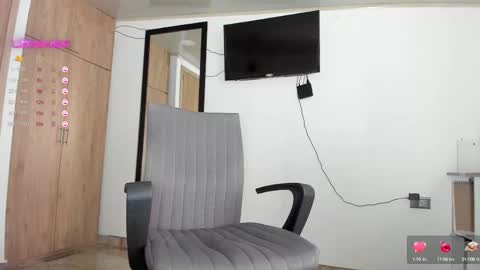 Snapshot of manucute_23_ chatting on 02-24-25, 07:52 manucute 23 online show from 02-24-25, 07:52