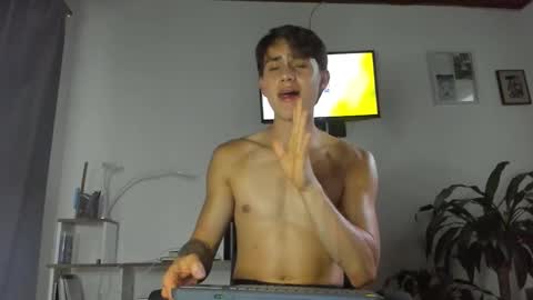 Snapshot of manucute_23_ chatting on 09-21-25, 10:11 manucute 23 online show from 09-21-25, 10:11