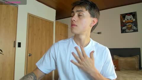 Snapshot of manucute_23_ chatting on 10-12-25, 02:38 manucute 23 online show from 10-12-25, 02:38