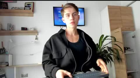 Snapshot of manucute_23_ chatting on 06-15-26, 03:14 manucute 23 online show from 06-15-26, 03:14