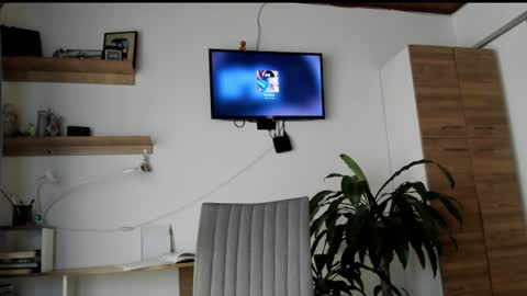 Snapshot of manucute_23_ chatting on 06-18-26, 03:38 manucute 23 online show from 06-18-26, 03:38