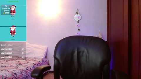 Snapshot of manue_bela chatting on 01-14-25, 05:34 Angela online show from 01-14-25, 05:34