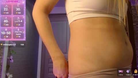 Snapshot of manue_bela chatting on 02-07-25, 02:15 Angela online show from 02-07-25, 02:15