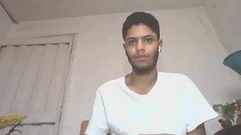 Snapshot of manuel444rl chatting on 02-03-25, 01:30 Manuel RL online show from 02-03-25, 01:30