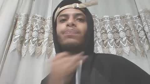 Snapshot of manuel444rl chatting on 02-07-25, 08:11 Manuel RL online show from 02-07-25, 08:11