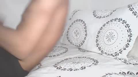 Snapshot of manuel444rl chatting on 02-11-25, 08:15 Manuel RL online show from 02-11-25, 08:15