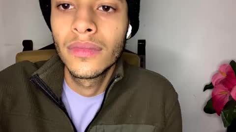 Snapshot of manuel444rl chatting on 10-12-25, 11:42 Manuel RL online show from 10-12-25, 11:42