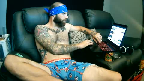 Snapshot of manuel_dexterity chatting on 09-29-25, 02:27 Daddy online show from 09-29-25, 02:27