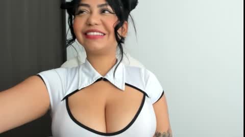 Snapshot of manuela_anderson chatting on 02-23-25, 07:17 MANUELA online show from 02-23-25, 07:17