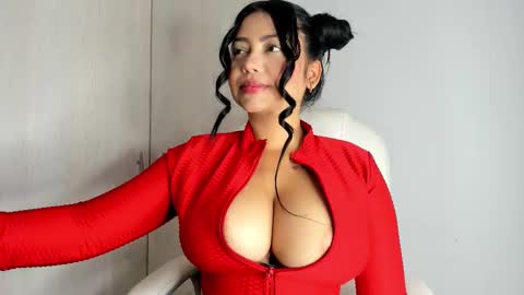 Snapshot of manuela_anderson chatting on 10-05-25, 04:38 MANUELA online show from 10-05-25, 04:38