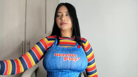 Snapshot of manuela_anderson chatting on 10-12-25, 03:11 MANUELA online show from 10-12-25, 03:11