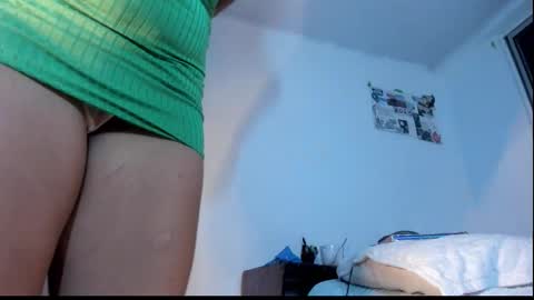 manuela_jaramillo online show from 10-11-25, 05:17