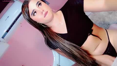 Manuela Kingsley online show from 02-07-25, 02:26