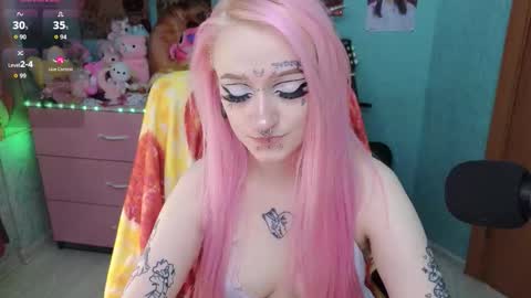 Snapshot of manuela_unicorn chatting on 12-16-25, 08:47 Manuela online show from 12-16-25, 08:47