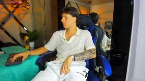 Manuel online show from 04-18-26, 05:00