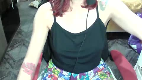 Snapshot of manuescarlate13 chatting on 09-23-25, 05:54 Manu Escarlate online show from 09-23-25, 05:54